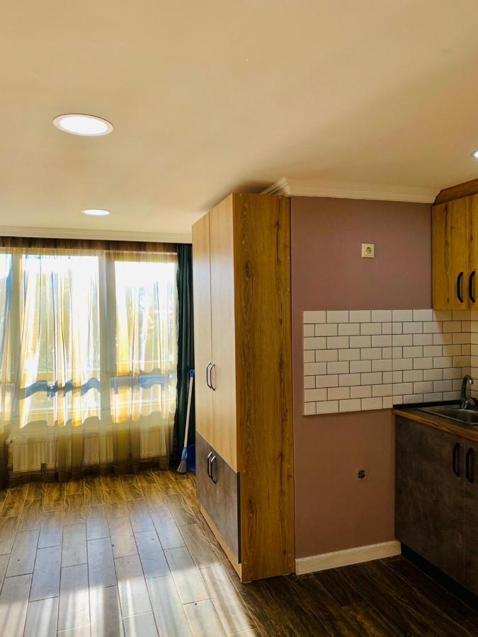 Mary'S Apartment Batumi Exterior photo